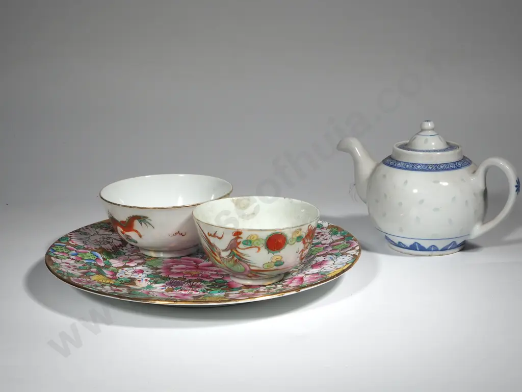 Assorted lot of Oriental China Image 1++