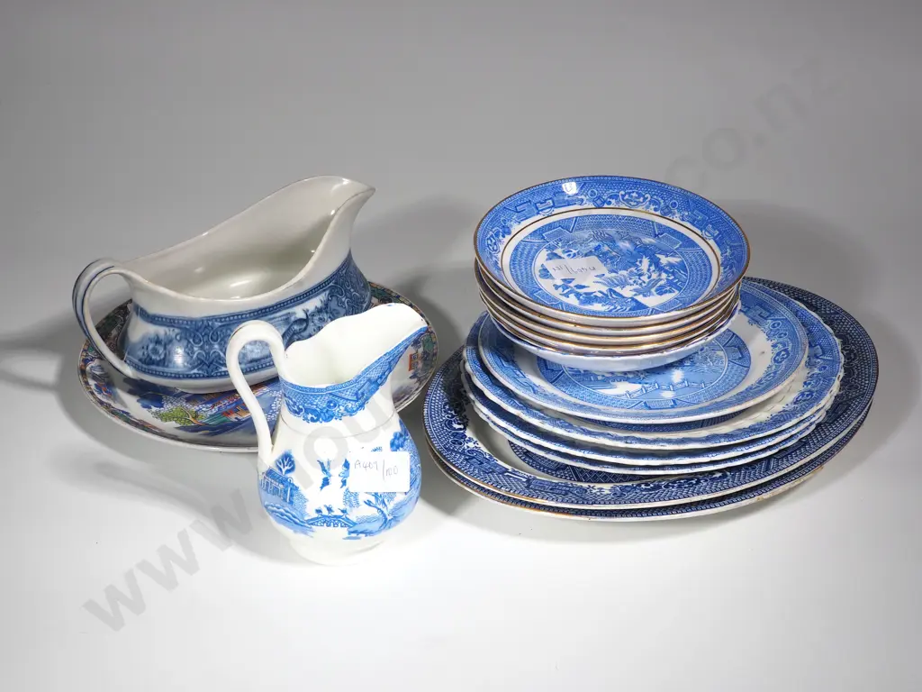 Collection of Blue & White China incl Stoke on Trent Willow Pattern Plate Image 1++