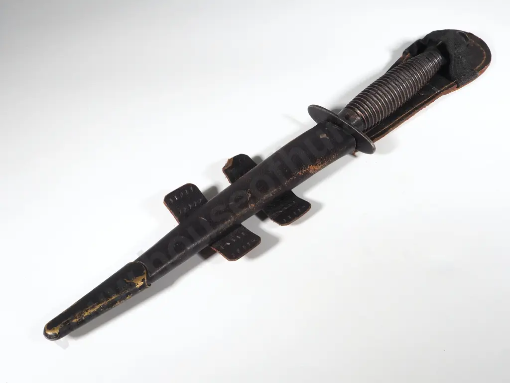 Post War Fairburn Sykes Dagger in Scabbard  Image 1++