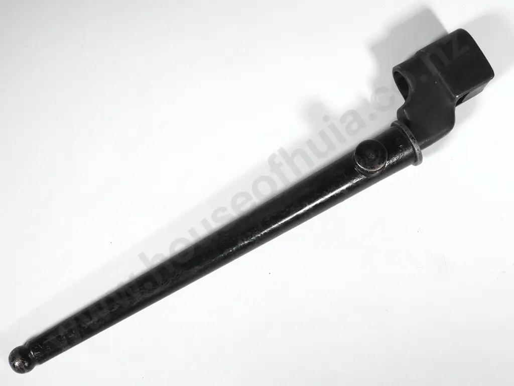 No.4 Mk II Spike Bayonet w Scabbard Image 1++