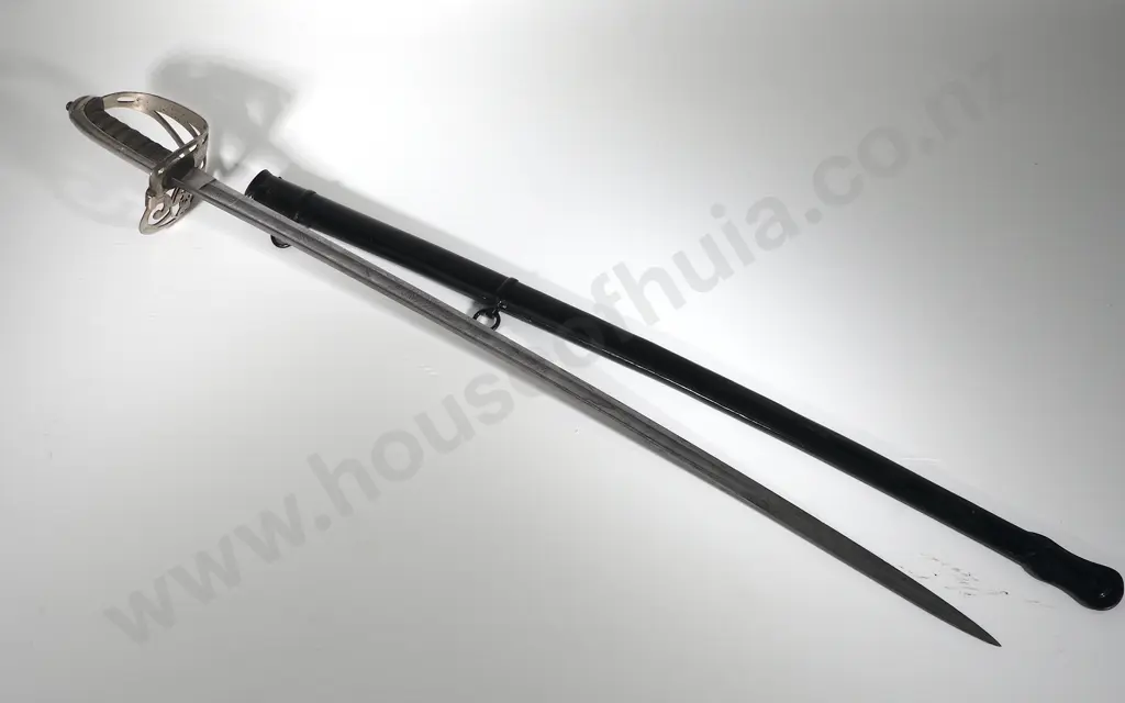 Victorian Rifle Regiment Dress Sword & Scabbard Image 1++