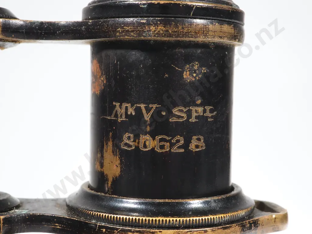 WW1 Military Cased Binoculars  Image 1++