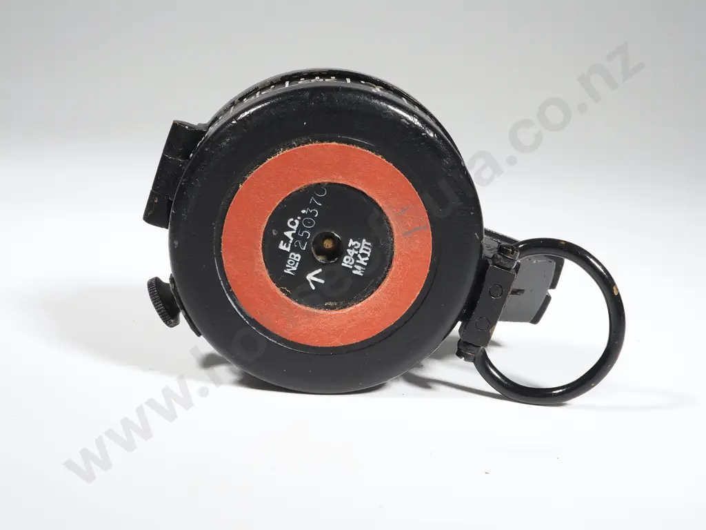 1943 Dated Military Compass Image 1++