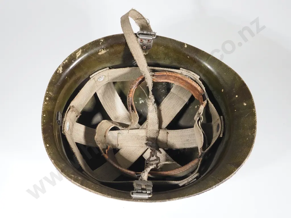 Iraqi Soliders Helmet - Gulf War Period - Bought back by Vendors Brother in law who was an engineer in Kuwait Image 1++