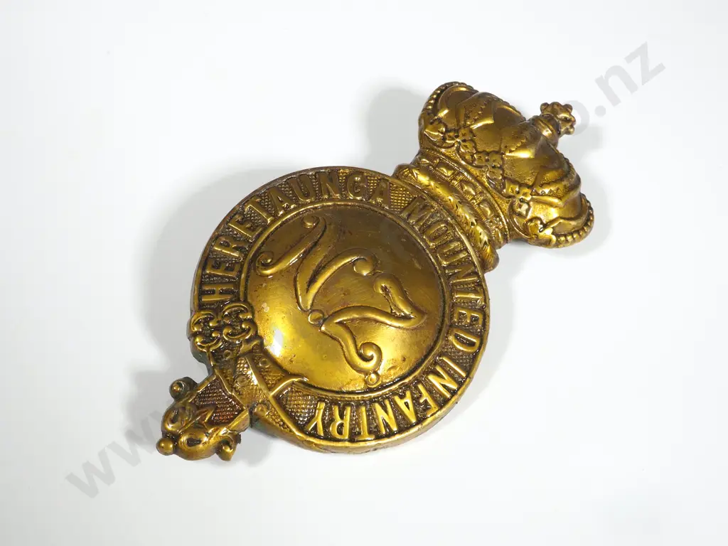 Scarce Volunteer Period Heretunga Mounted Infantry Martingale Image 1++