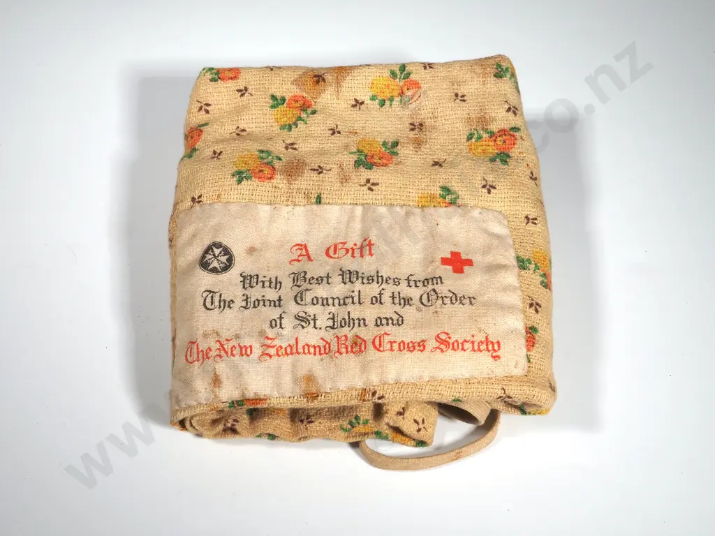 WW2 St John & NZ Red Cross Prisoner of War Gift Bag Image 1++
