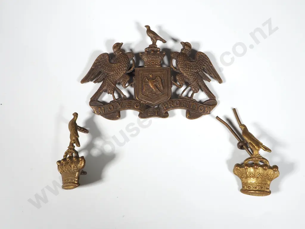 WW1 8th South Canterbury Rifles Cap & Collar Badges  Image 1++