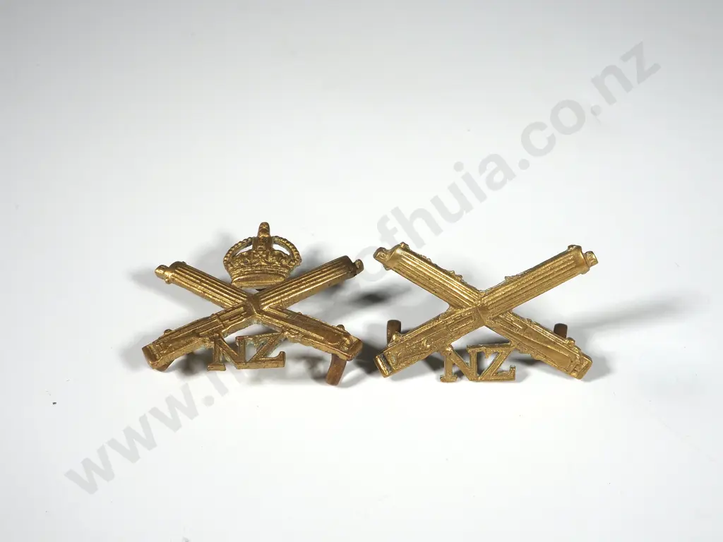 WW1 New Zealand Machine Gun Corp Collar Badges  Image 1++