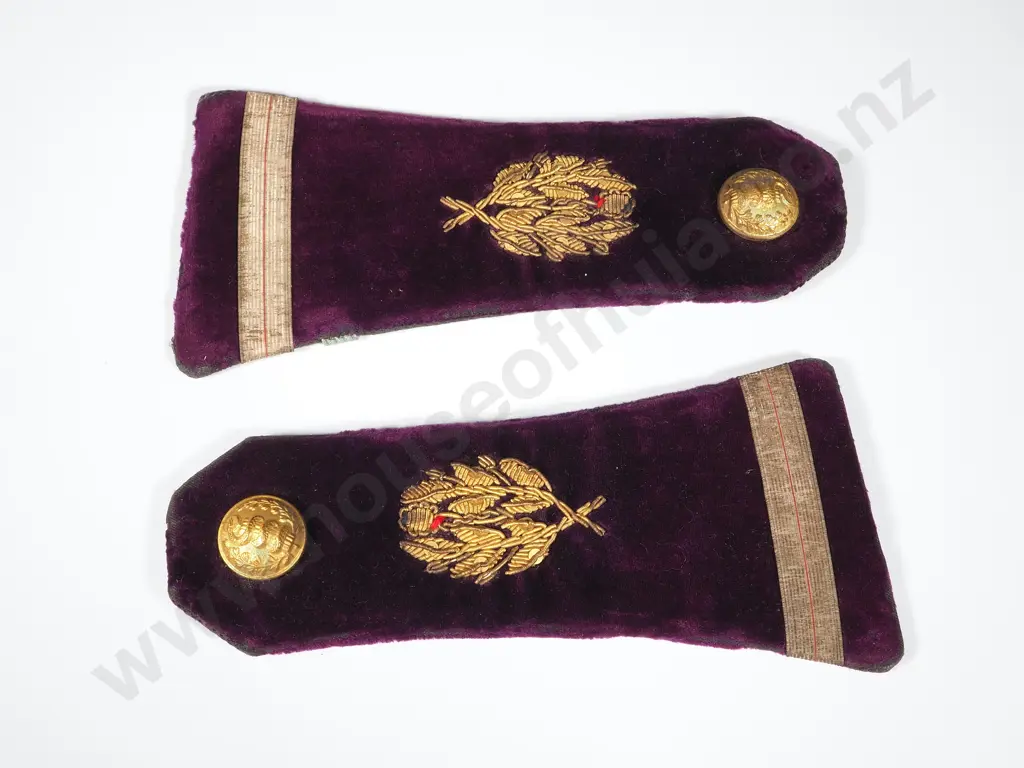 Pair of Facist Italian Purple Shoulder-boards (Likely Railways) Image 1++