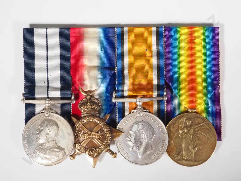 WW1 DSM Group of 4 to John Robert Strong RNR Trawler Ermine Image 1++