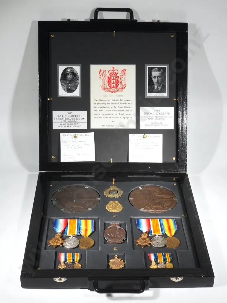 Exceptional WW1 NZ Gallipoli Campaign Group to Two Brothers Both Died August 1915 - Trios & Plaques & Token of Honour Image 1++
