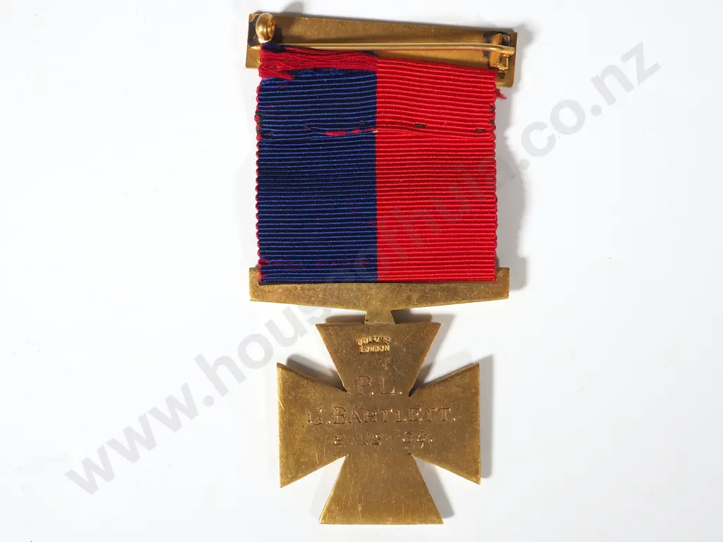 Scarce Scout Association Gallantry Medal in Gilt to New Zealander Gavin Bartlett Image 1++
