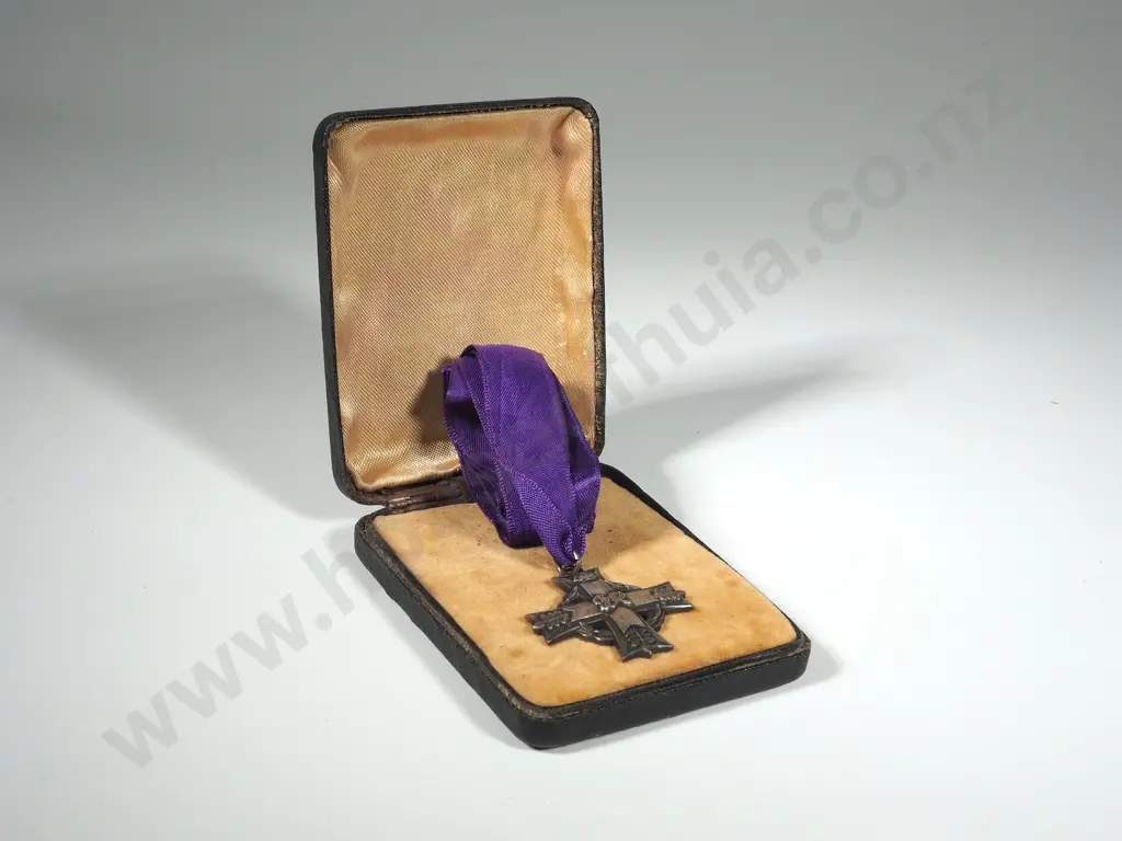 New Zealand Memorial Cross to Sergeant Thomas Fraser Munro Image 1++