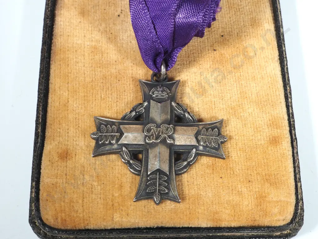 New Zealand Memorial Cross to Sergeant Thomas Fraser Munro Image 1++