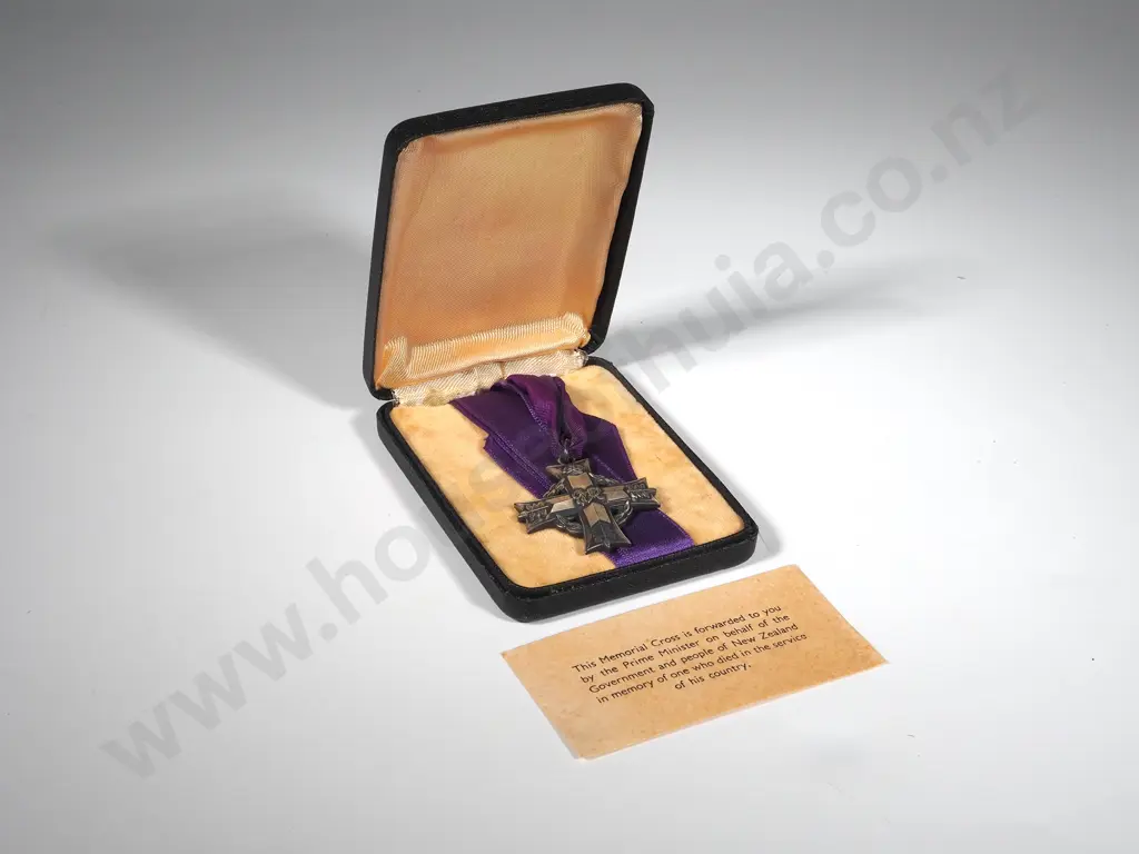 New Zealand Memorial Cross to Sergeant J Inskip Observer Image 1++