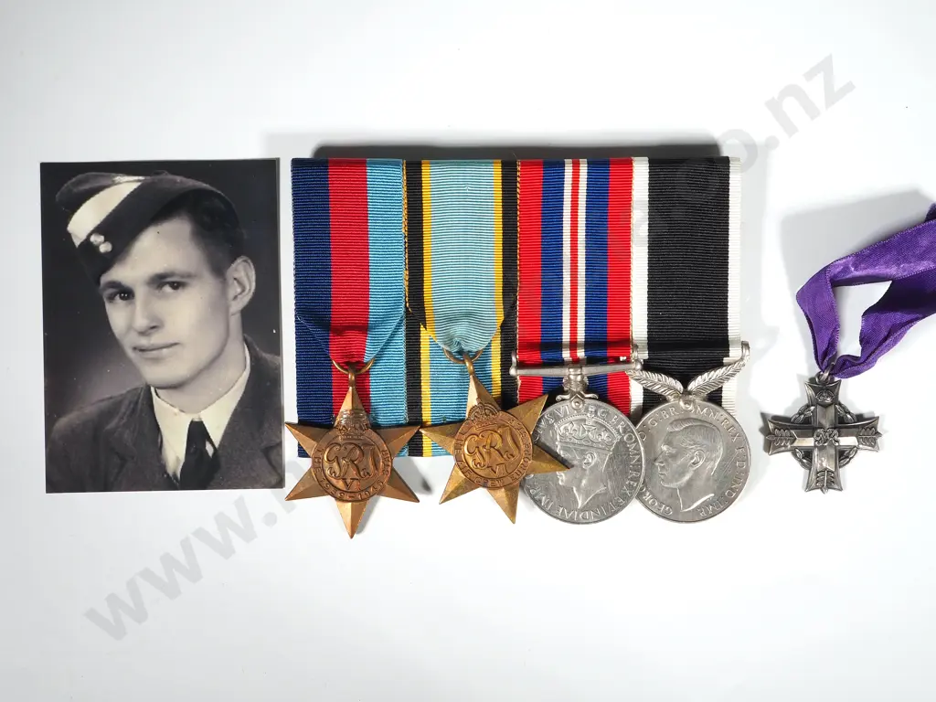 New Zealand Memorial Cross to Sgt Christopher James Kendal & Air Crew Europe Group of 4 Image 1++