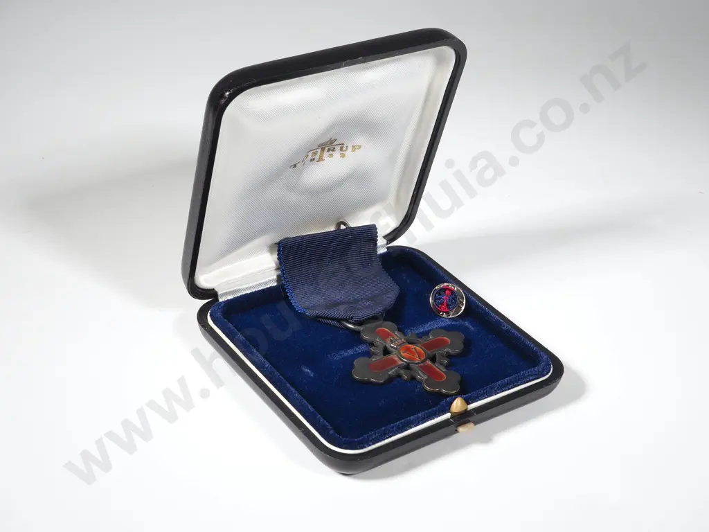 Royal Norwegian Order of Merit Image 1++