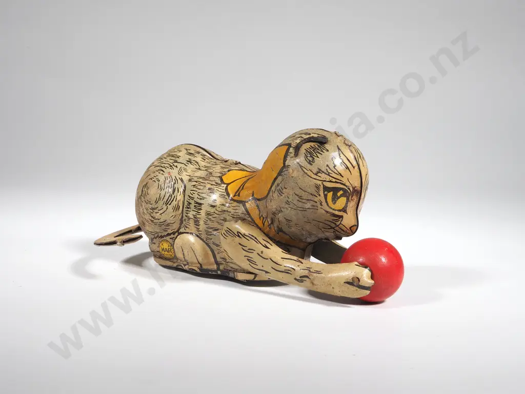 Vintage MAR Tin Plate Wind up Cat Toy Image 1++