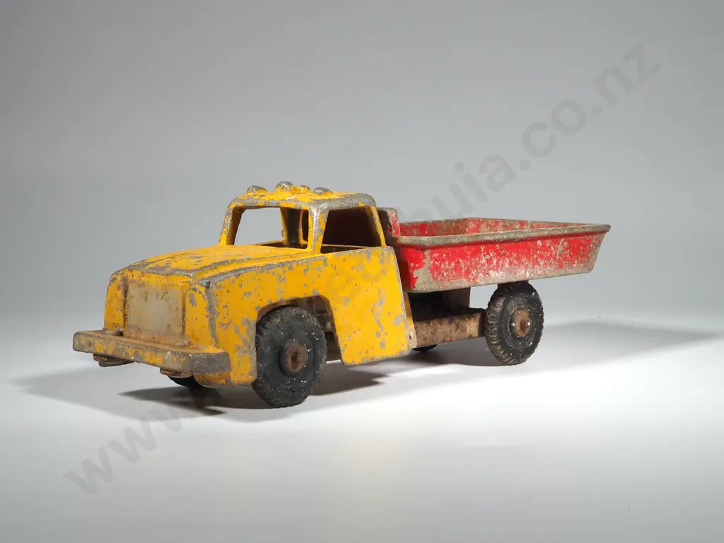 Vintage Fun - Sand Cast Tip Truck Image 1++