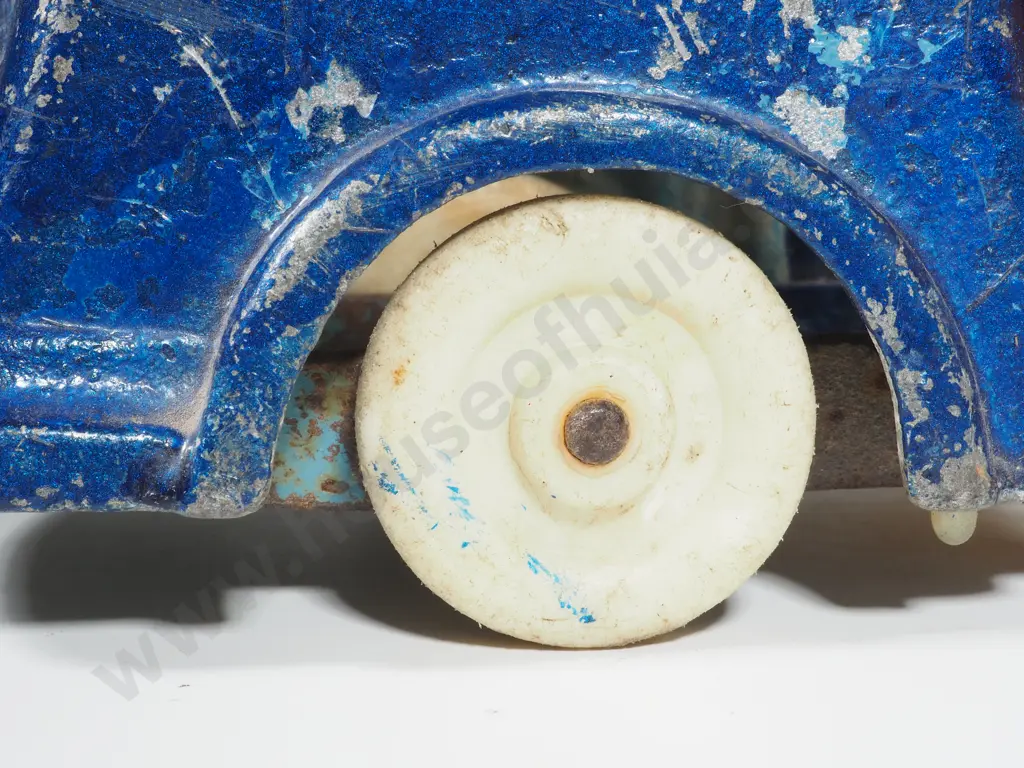 Sand Cast Fun Ho Toy Yellow & Blue Lorry w Moving Tip Tray Image 1++