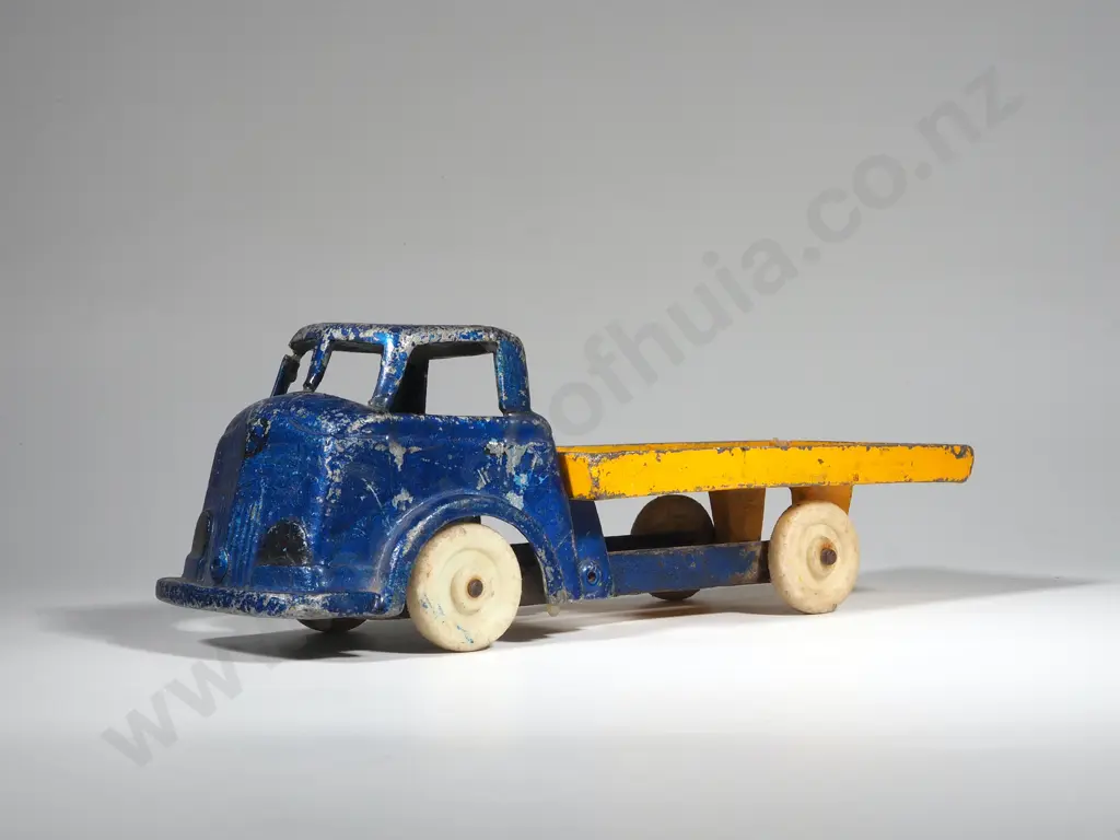 Sand Cast Fun Ho Toy Yellow & Blue Lorry w Moving Tip Tray Image 1++