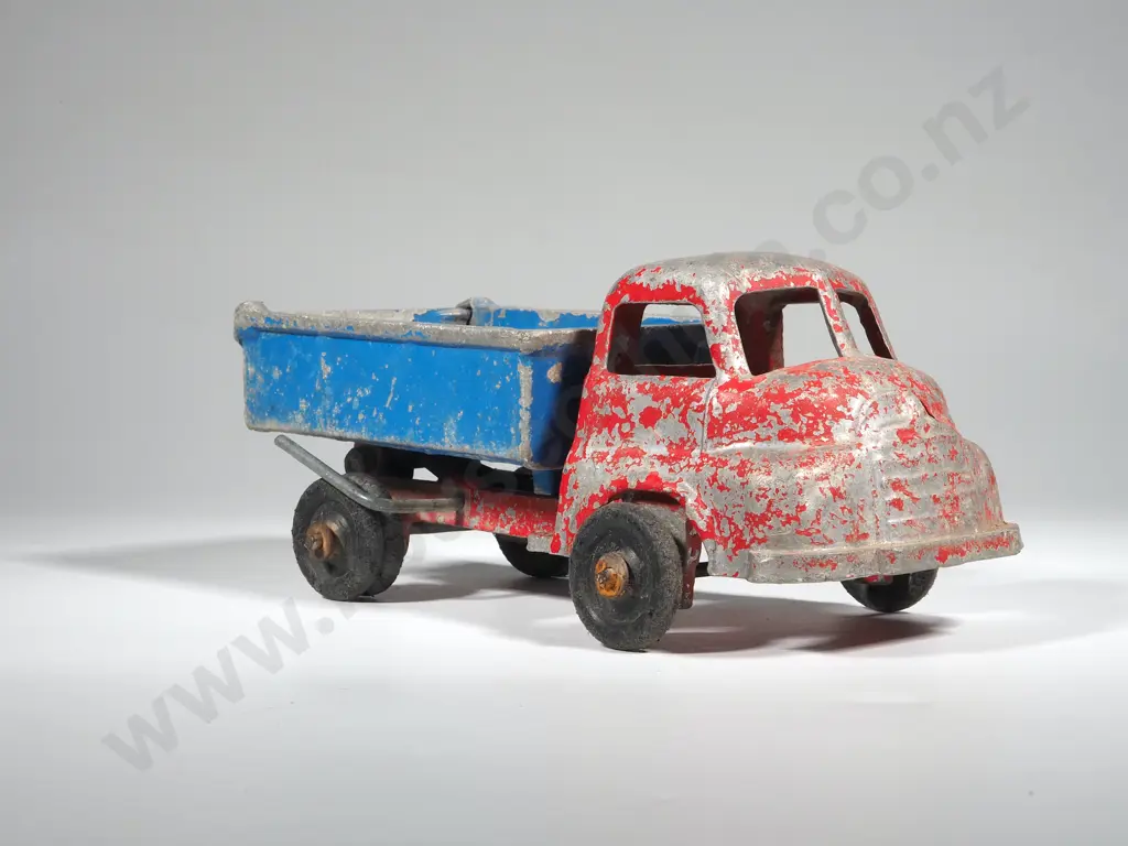 Vintage Fun Ho Sand Cased Blue & Red Tip Truck Image 1++