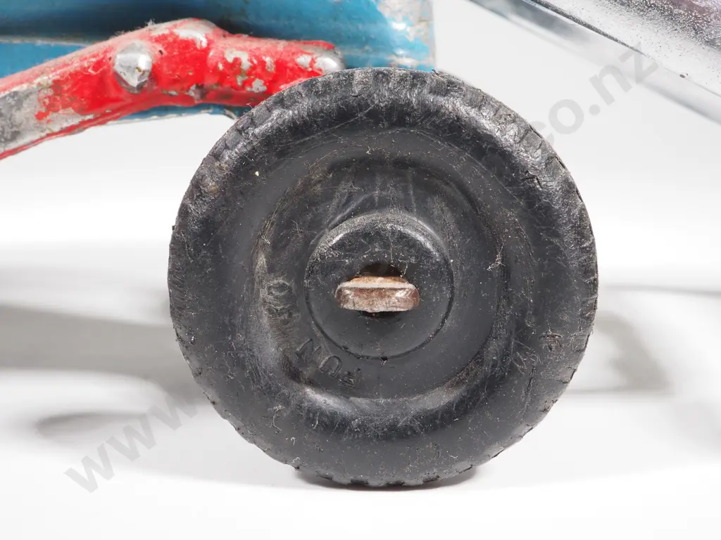 Fun Ho Medium Front End Loader No.532 - Blue Image 1++