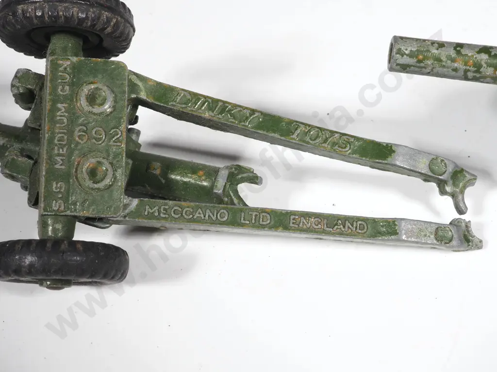 Two Dinky Toys Gun Carriages A/F - 692 & 693 Image 1++