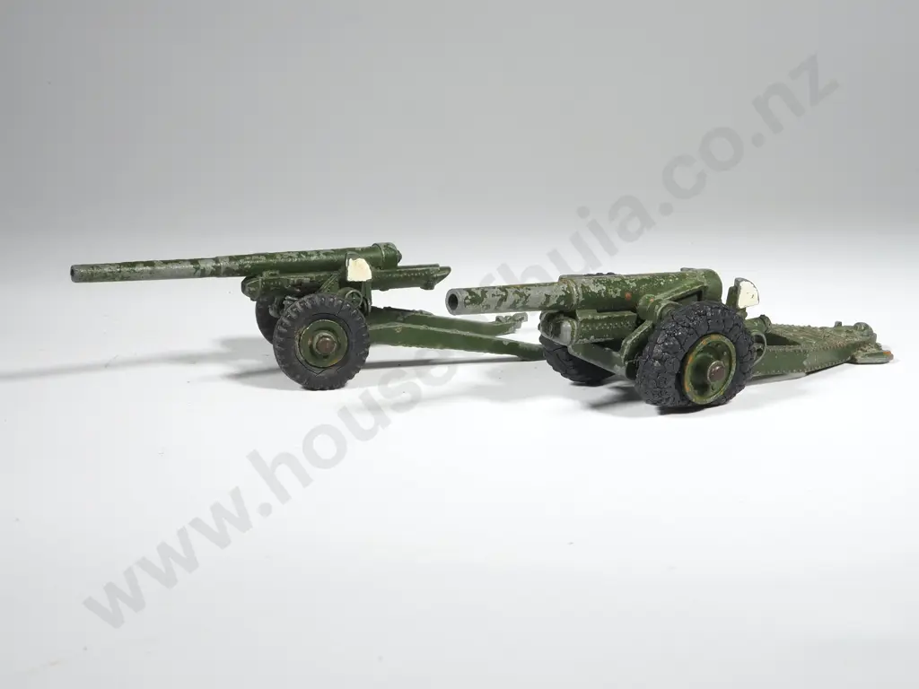 Two Dinky Toys Gun Carriages A/F - 692 & 693 Image 1++