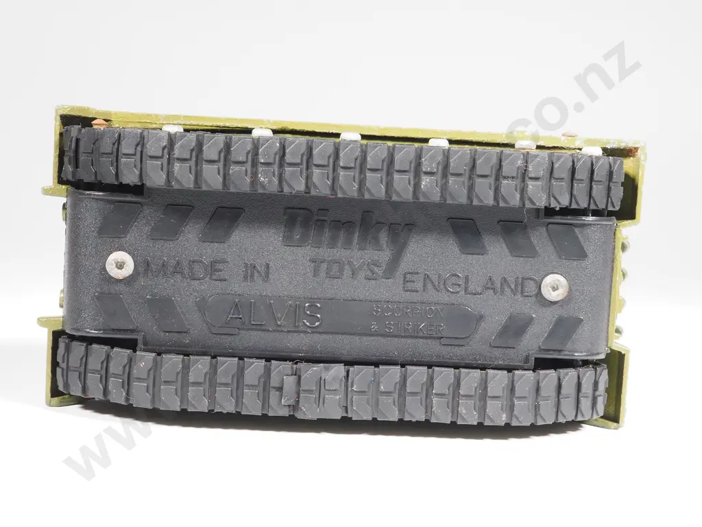 Dinky Toys Alvis Scorpion & Striker Image 1++