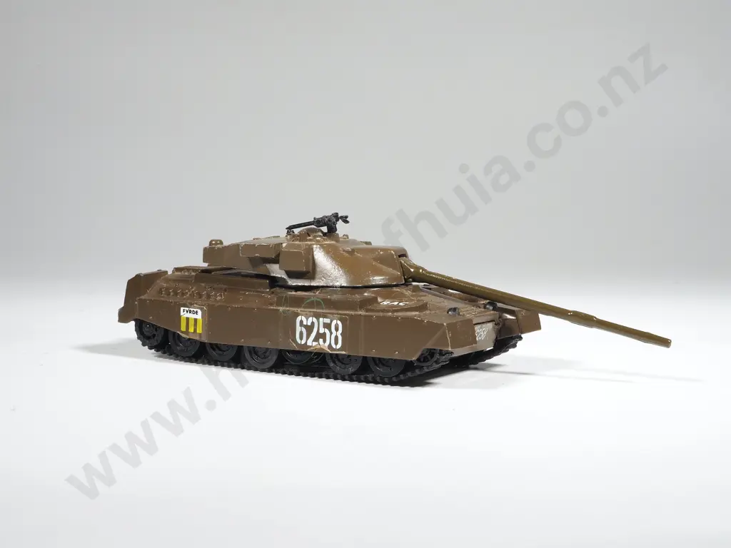 Vintage Playart Chieftain Tank 7805 1/72 Hong Kong Image 1++