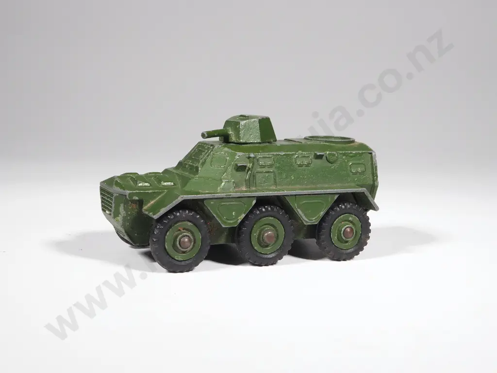 Vintage Dinky Armoured Personnel Carrier No. 676 Image 1++