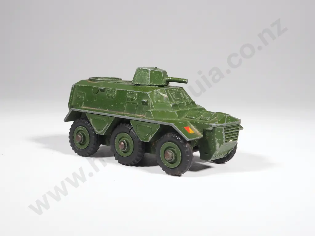 Vintage Dinky Armoured Personnel Carrier No. 676 Image 1++