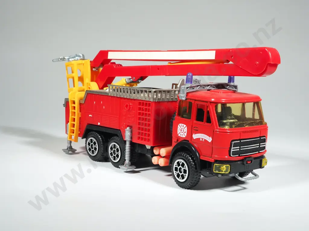 Vintage Giodi Serie Jumbo Fire Engine Truck Image 1++
