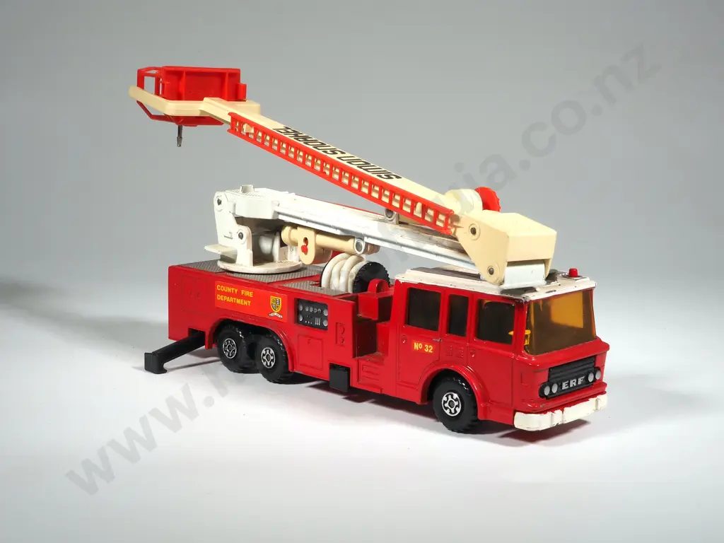 Vintage Matchbox K-39 ERF Simon Snorkel Fire Engine Superkings Range Image 1++
