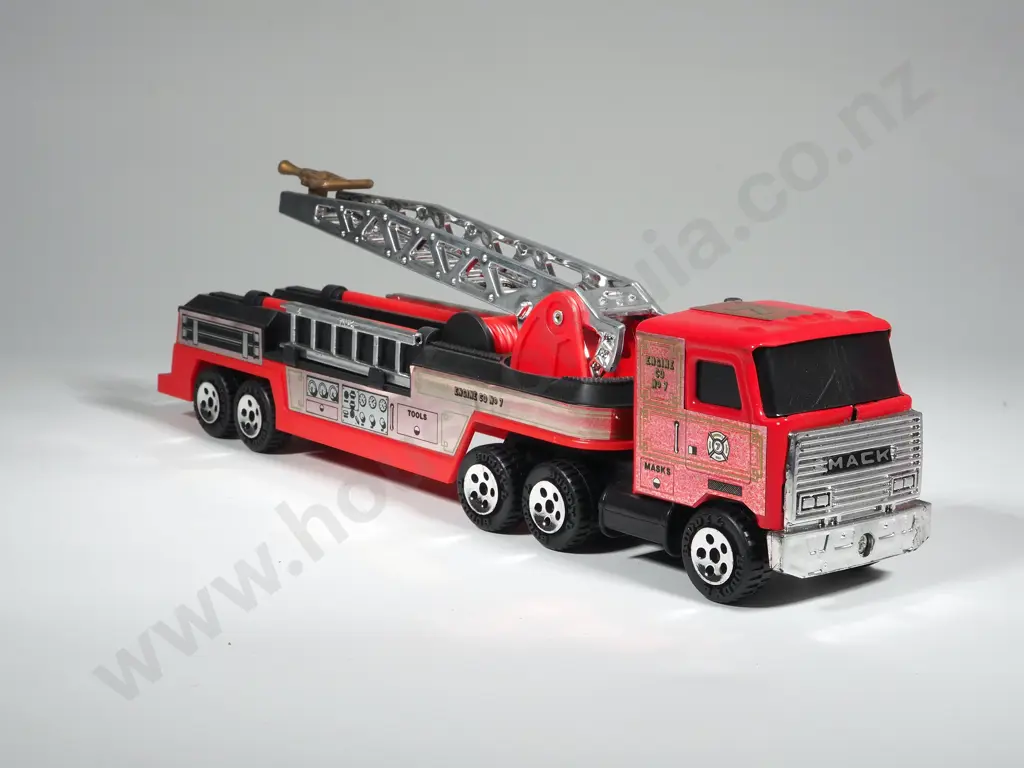 Vintage Buddy l 12" Plastic Red Fire Engine Ladder Fire Truck #7 1989 Image 1++
