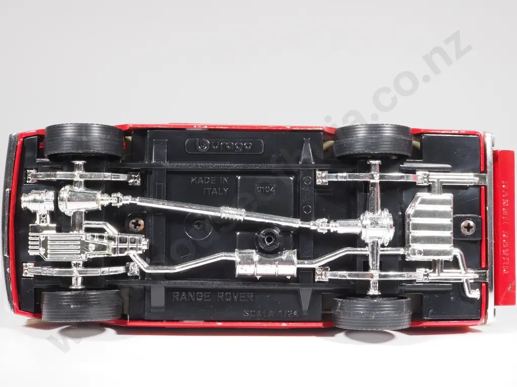 Bburago Range Rover Airport Fire Engine Image 1++