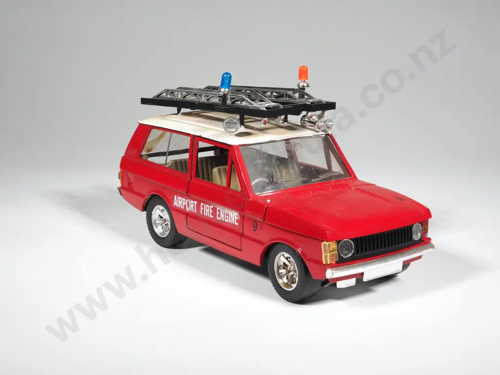 Bburago Range Rover Airport Fire Engine Image 1++
