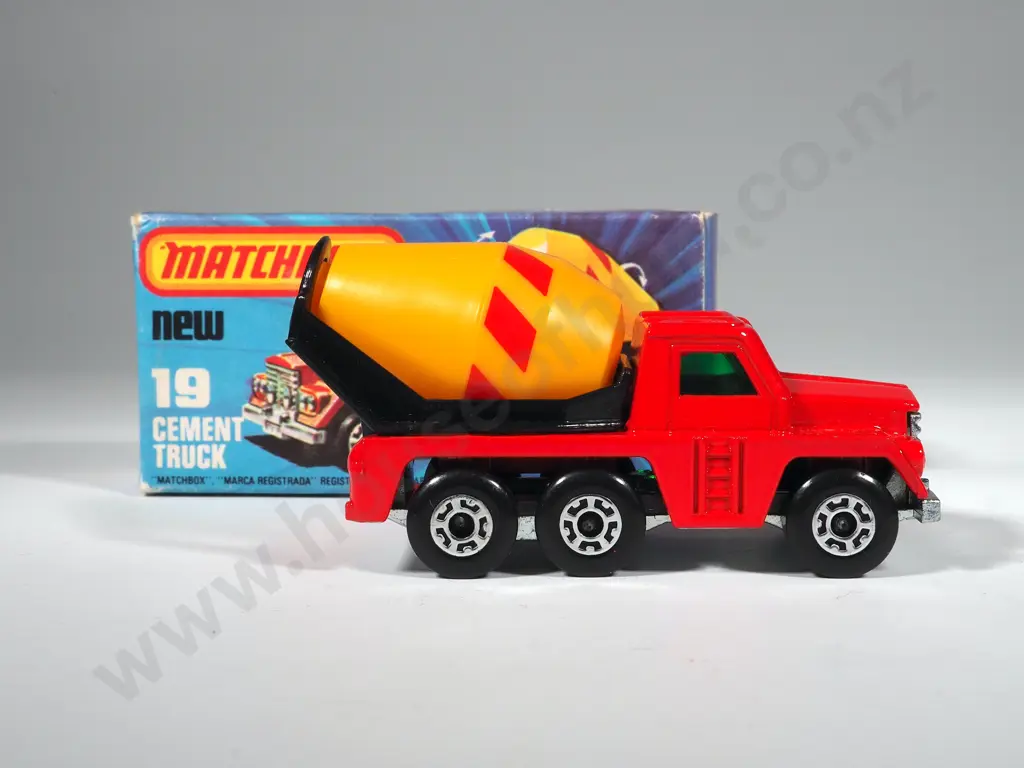Matchbox 75 Cement Truck 19 Image 1++
