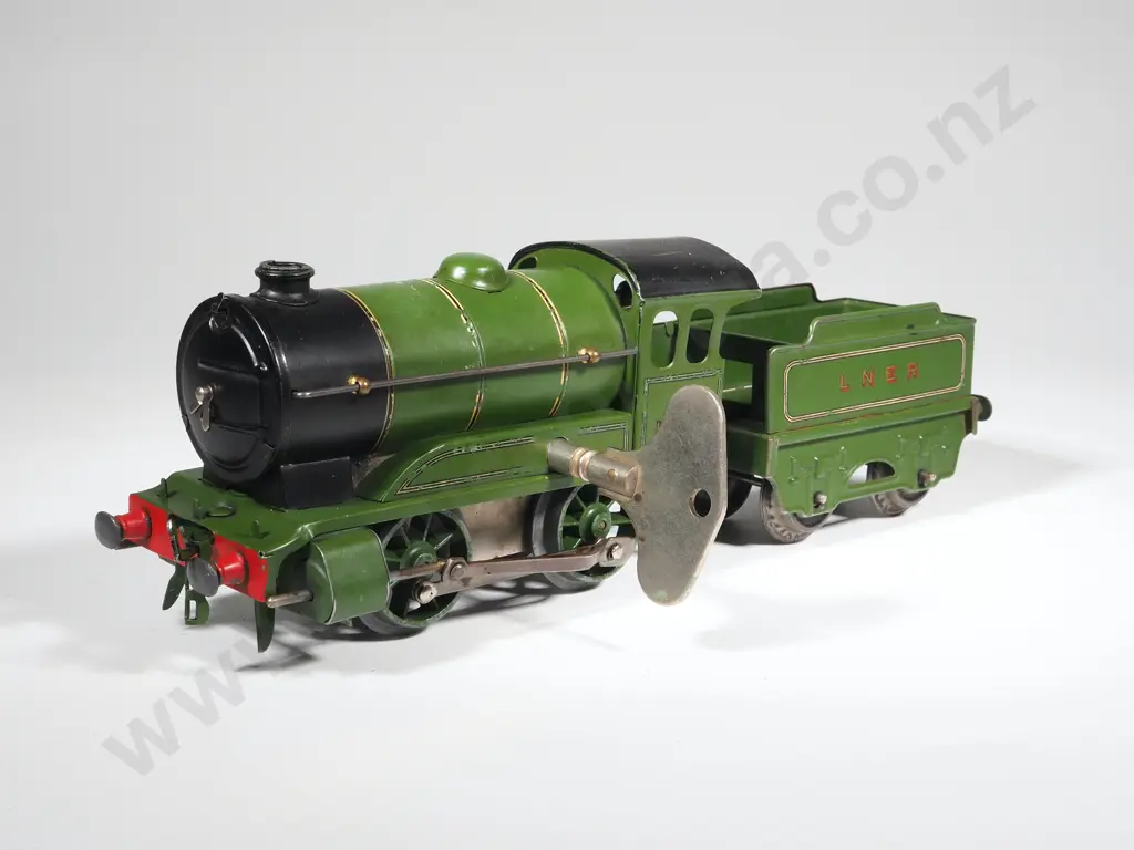 Vintage Hornby LNER 1842 Railway Locomotive & Tender 0 Gauge Image 1++