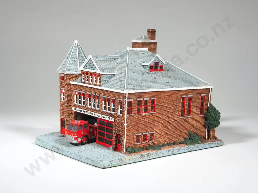 The Danbury Mint Classic American Firehouses Norwich Fire Department Headquarters Norwich, Connecticut Image 1++