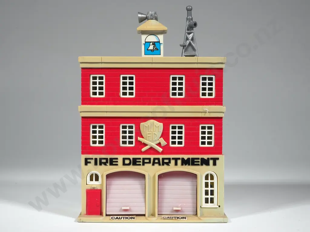 1989 Lewis Galoob Toys, Inc. MM Fire Department Station w Internal Lighting A/F Image 1++