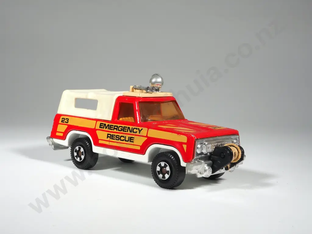 Matchbox Lesney Super Kings Plymouth Trailblazer K-65/1 Emergency Rescue 1978 Image 1++