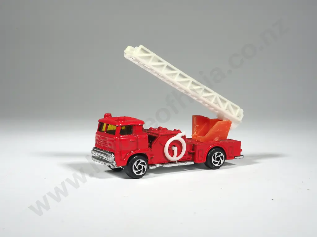 Vintage Zylmex Mini Mac Red Fire Engine w Extension Ladder P312 Die Cast Image 1++