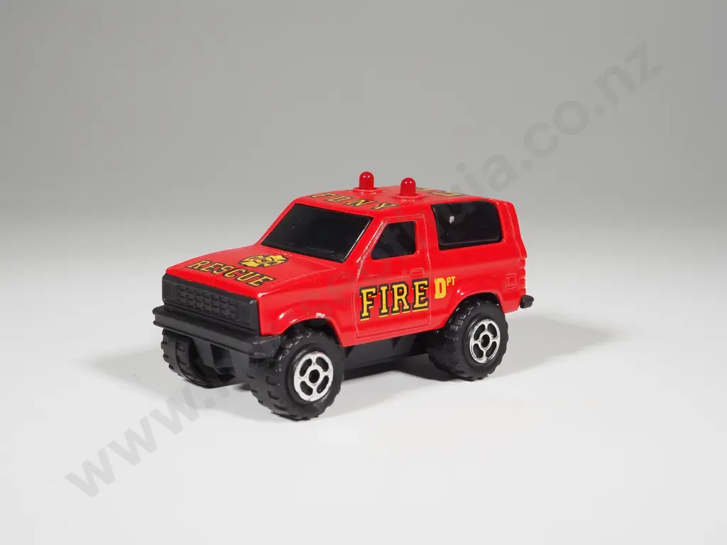Majorette Sonic Flashers FDNY Fire Rescue Overland Vehicle Image 1++