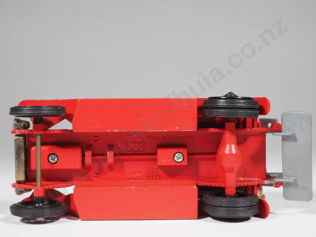 Conrad London Fire Brigade Appliance No1025 1/43 Image 1++