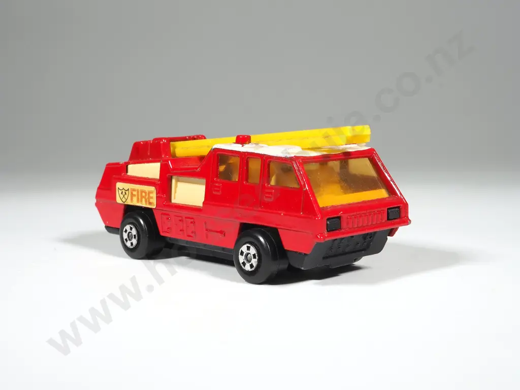 Lesney Matchbox Superfast No 22 Blaze Buster Fire Engine w Ladder 1975 Image 1++