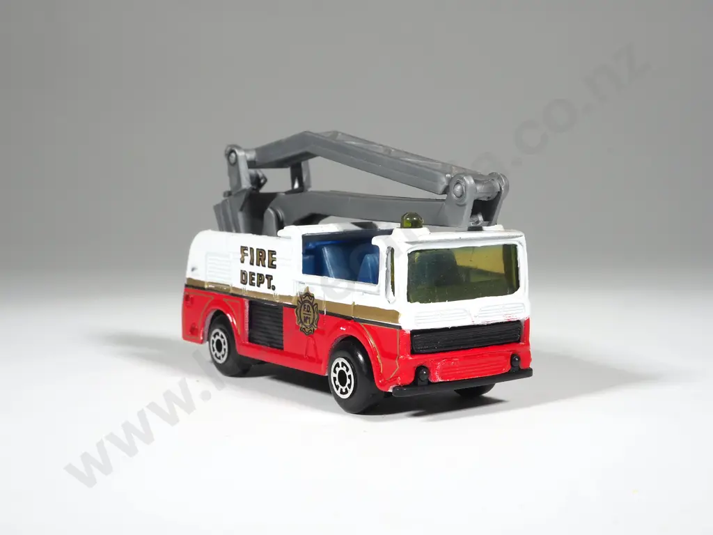 Matchbox Snorkel Fire Engine1981 Image 1++