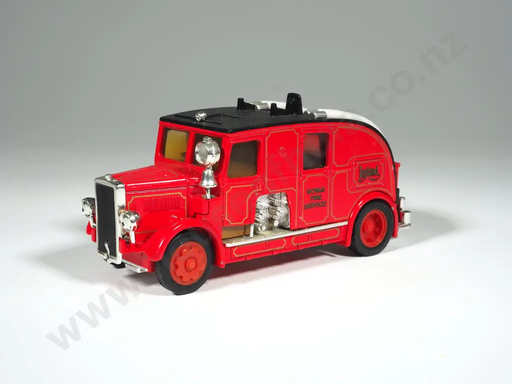 Vintage Matchbox Models of Yesteryear Y9 1989 - 1936 Leyland Cub  Miniature Fire Truck Image 1++