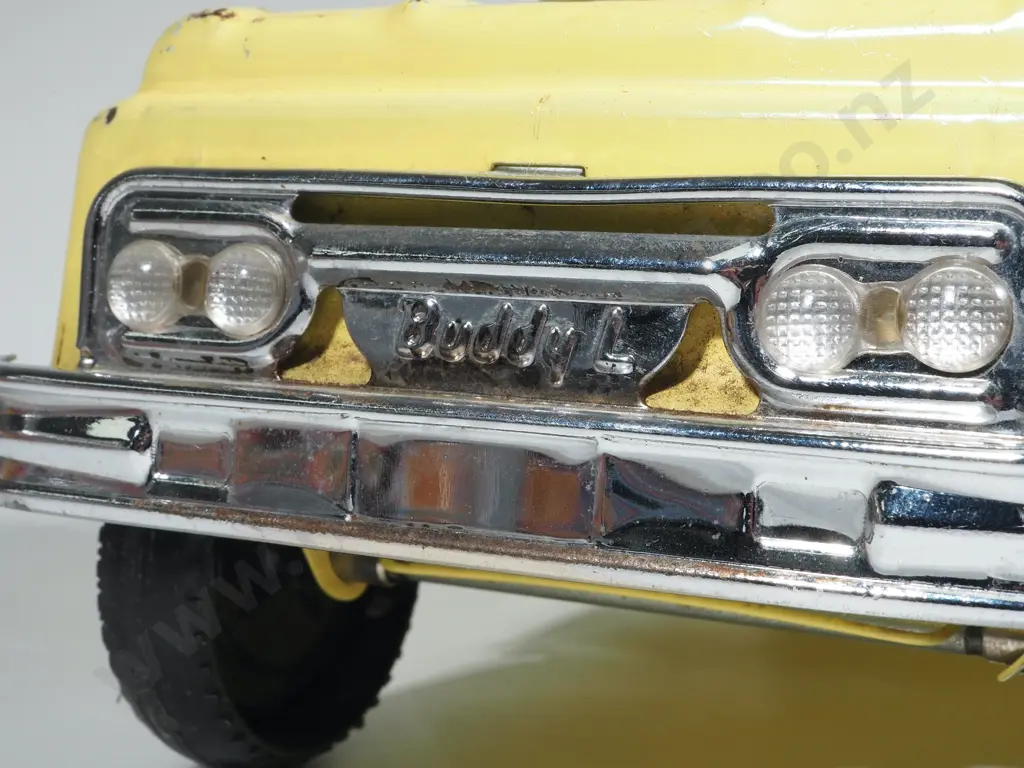 Buddy L Vintage Farm Truck (A/F missing rear wheels)  & Large Vintage Tonka Trailer Image 1++
